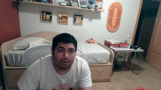 Show modela Martigato3 na web-kameri