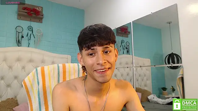 DraxBlade09's Live XXX Chat