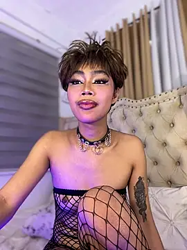 Chat +18 de Innocent_yanixx69 ao vivo
