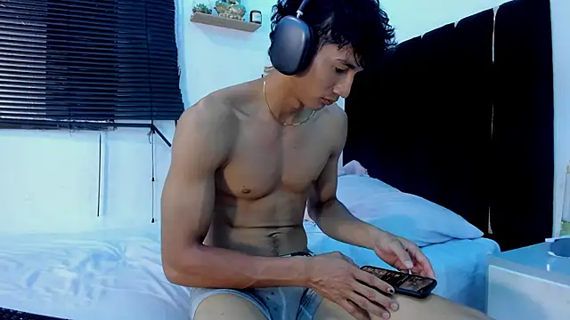 Онлайн чат XXX angel_boy02