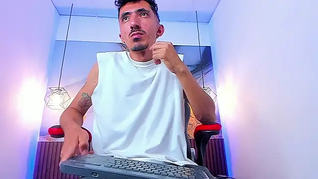 Chat +18 de DylanAnderson1 ao vivo