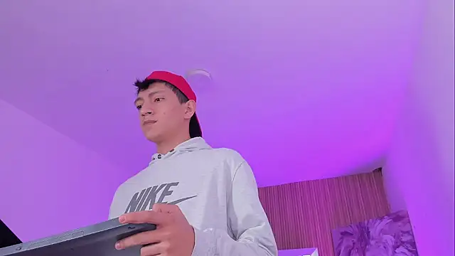 JohanSedas 라이브 XXX 채팅
