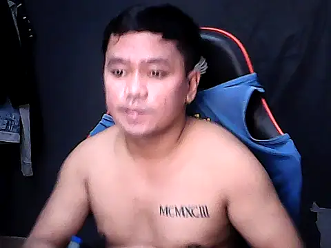 צ'אט XXX בשידור חי של sweet_sexyasian69