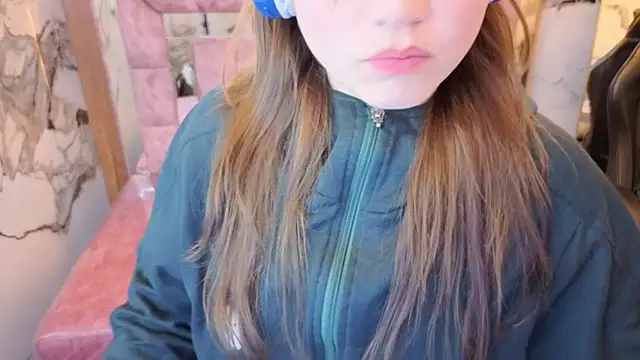 Luxury_11v_'s Live XXX Chat