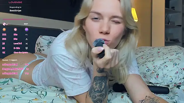 Chatroom XXX en direct de DianeHonnette