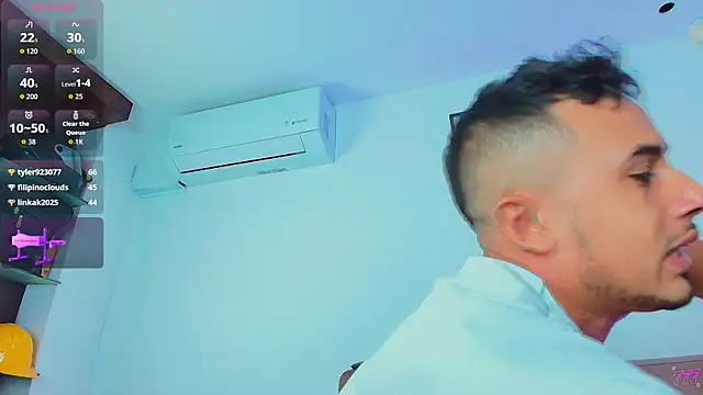 Chat +18 de Valentiinoss ao vivo