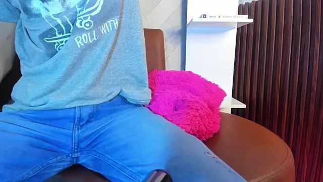 Chat +18 de choco_dick_ ao vivo