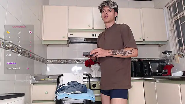 rio_miller_ Chat XXX in diretta