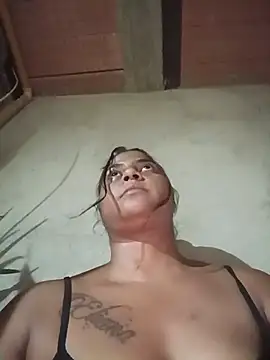 Giselabrunette25 élő XXX-chatje
