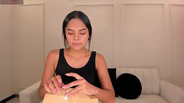 SaphiraJames Adlı Modelin Canlı XXX Sohbeti