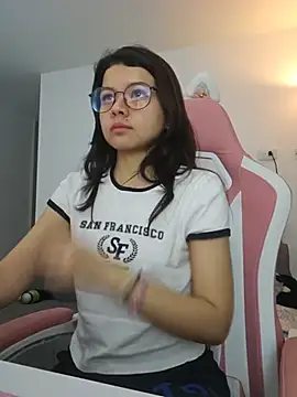 azumiichan Chat XXX live