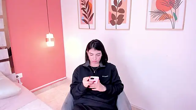 Zamira_Taylor Adlı Modelin Canlı XXX Sohbeti