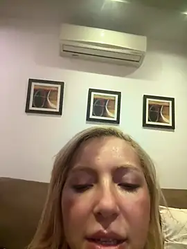 Juuhschmitt's Live Sex Cam Show