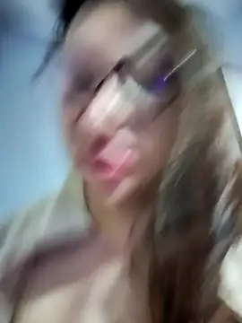 XXX chat uživo modela sakotodika