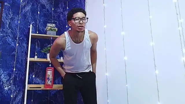 kai_storm77 XXX чат на живо