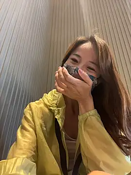 kiss_loo live XXX chat