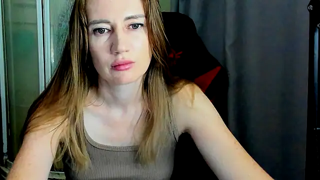 Chat XXX en directo de JessFoxxx