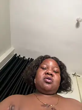 צ'אט XXX בשידור חי של ThickyMel