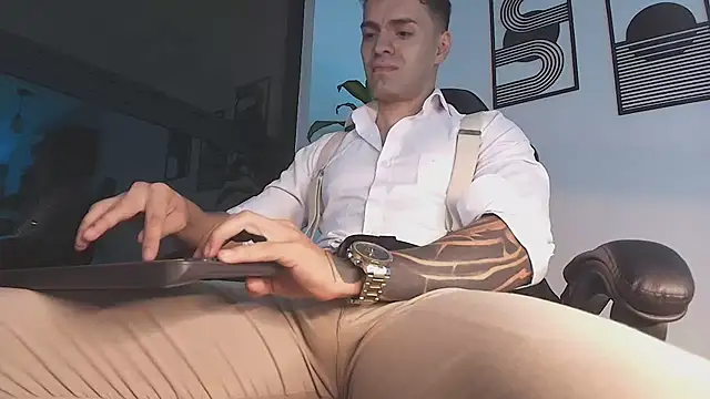 ALPHA_DOMINUS_ webcam show