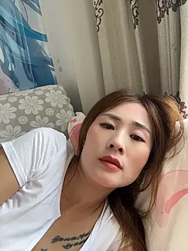 Chat XXX en directo de okgirl_23
