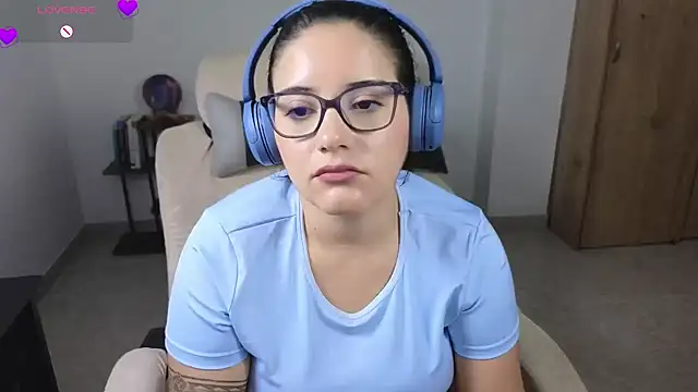 blue__moon_ Adlı Modelin Canlı XXX Sohbeti