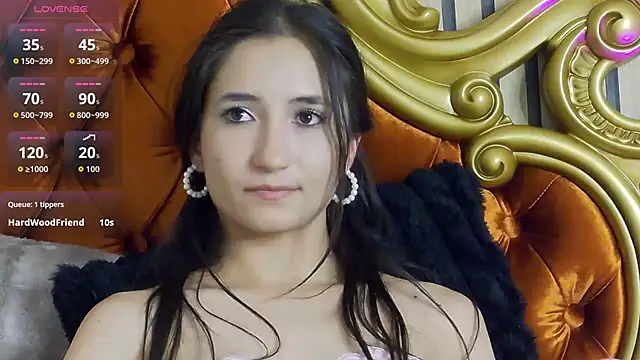 دردشة CarolinaBlair الجنسية المباشرة