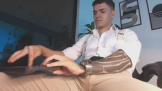 Show de ALPHA_DOMINUS_ na webcam