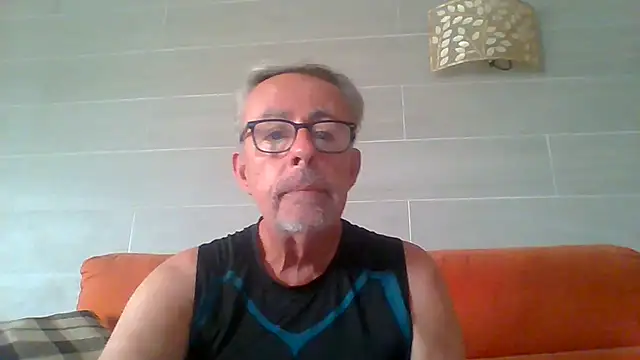 tuggy59 élő XXX-chatje