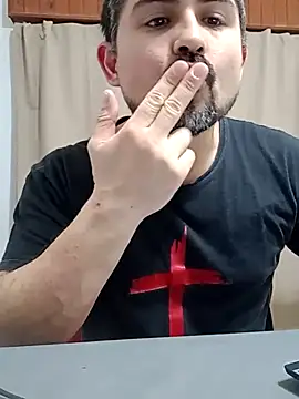 Chat XXX en directo de Bradd_32