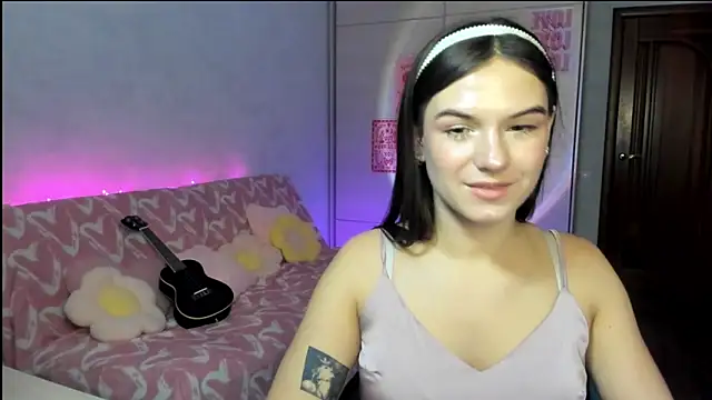 Chat +18 de luna_lust_212 ao vivo