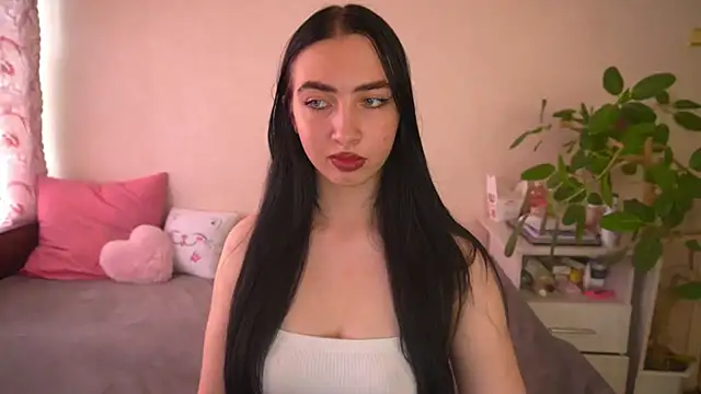 WildKittenX_'s Live XXX Chat