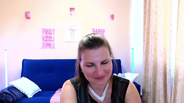 Mirabelle_Velvet élő XXX-chatje
