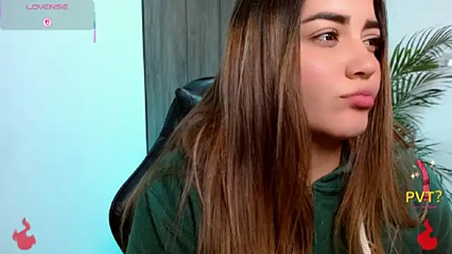 Lucia_star__'s Live XXX Chat
