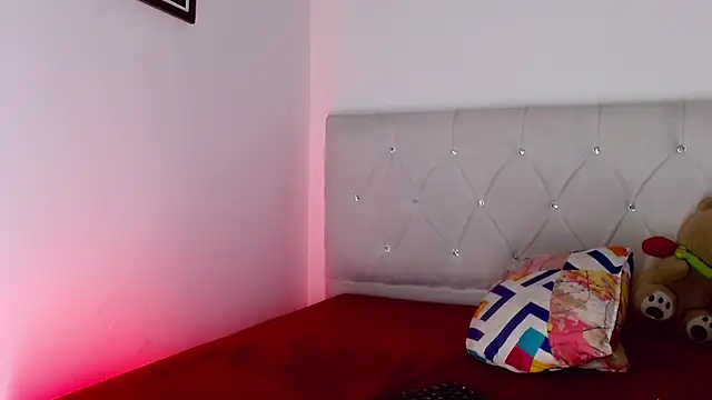 Chatroom XXX en direct de Angel_foxc13