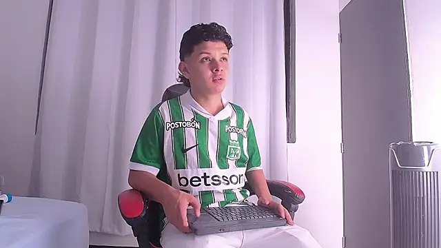 NathanBroks Live XXX Chat