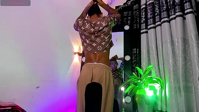 katiee11's Live XXX Chat