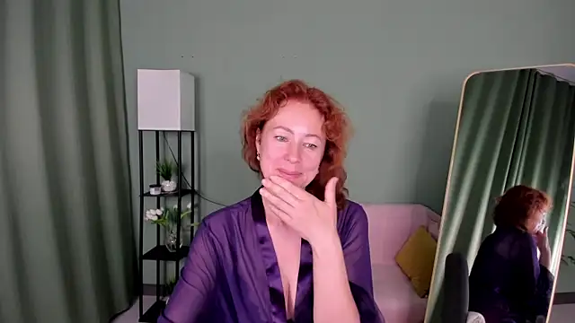 دردشة LeticiaRomano الجنسية المباشرة