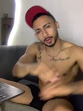 Živý XXX chat NicolasChest_xxx