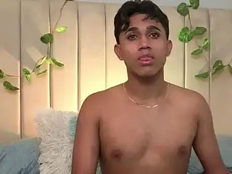 Chat +18 de Morgan_Bladee ao vivo