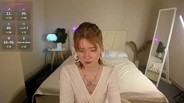 Chat +18 de Elira_Vane ao vivo