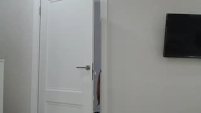 maxi_foxxx: онлайн-секс-чат