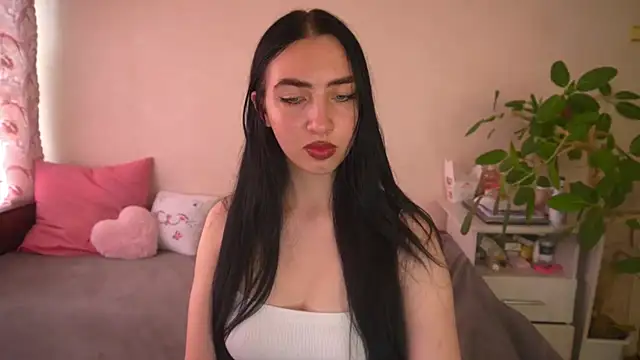 WildKittenX_ – Live XXX-chat