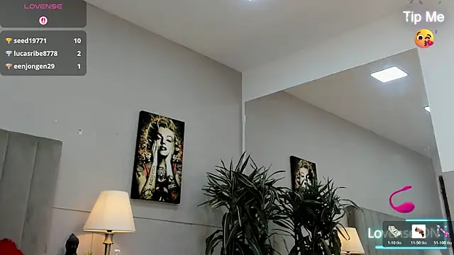 Angie_abby élő XXX-chatje