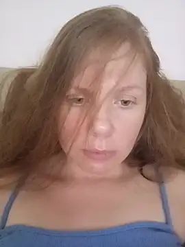 ElaizaFlanagan Adlı Modelin Canlı XXX Sohbeti