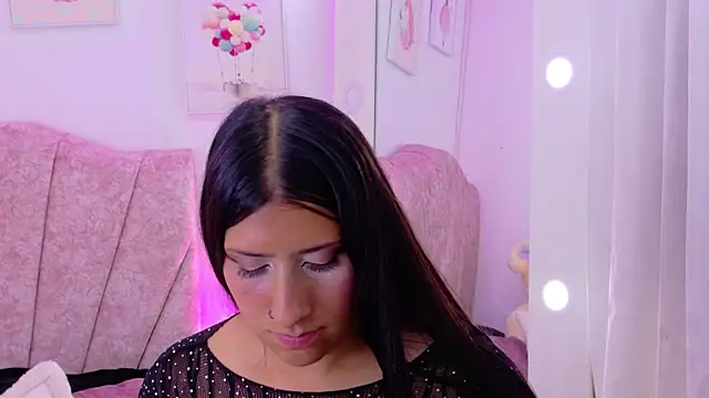 Sara_Blum's Live XXX Chat