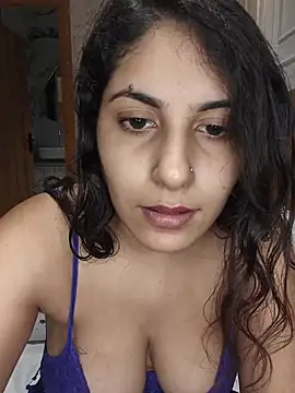 SubmissiveKaur's Live XXX Chat