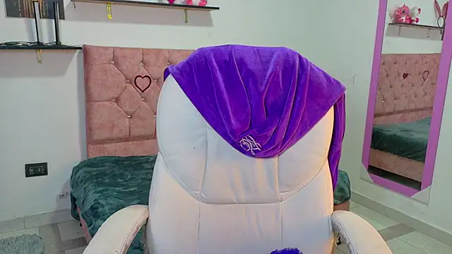 Chat XXX en directo de Megam_white