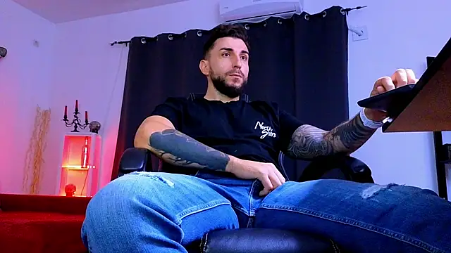 Chat XXX Live MightyAaron66