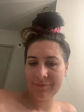 Chat XXX en directo de GoddessAhlana888