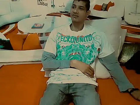 عرض كام IndianSavageMale